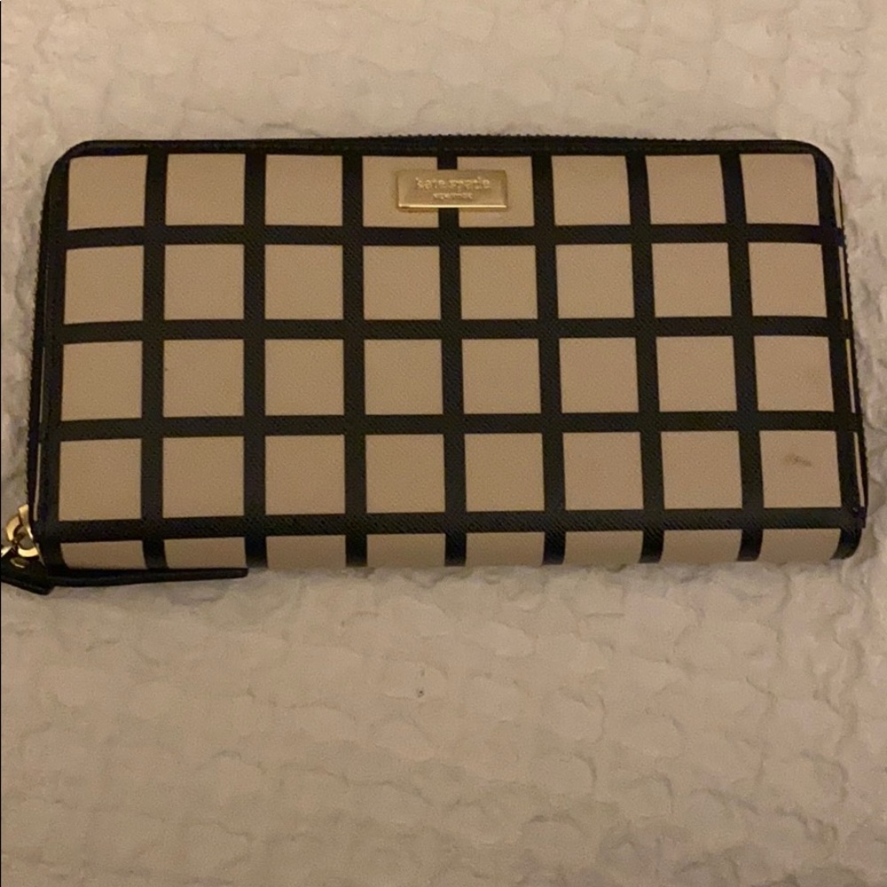 Kate Spade Wallet - Picture 2 of 4